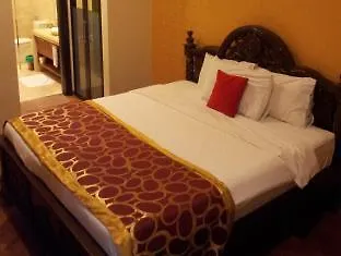 Marina Suites At Straits Quay George Town